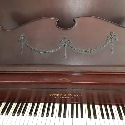 Ivers & Pond Baby Grand Piano 1909 - Oak image 4