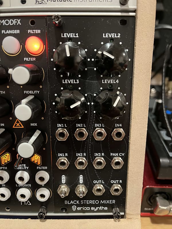 Erica Synths Black Stereo Mixer V2