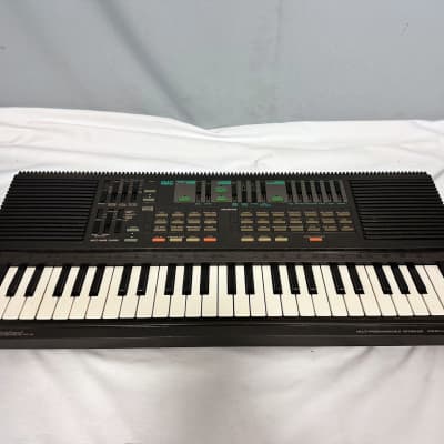 Yamaha PSS 560 Synthesizer image 1