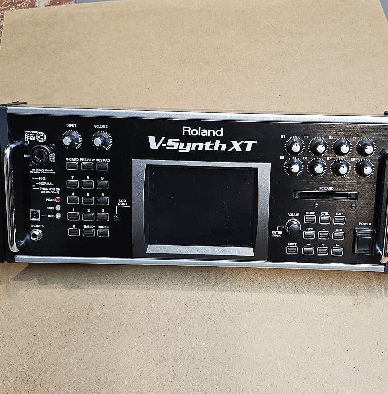 Roland V-Synth XT Rack Mount Digital Synthesizer 2005 - 2009 - Black image 1