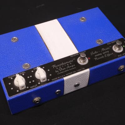2010s VanAmps USA Sole-Mate Reverbamate Series Analog Reverb Limited Blue And White + AC Adaptor image 2