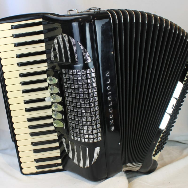 Accordions - New & Used Accordions For Sale | Reverb