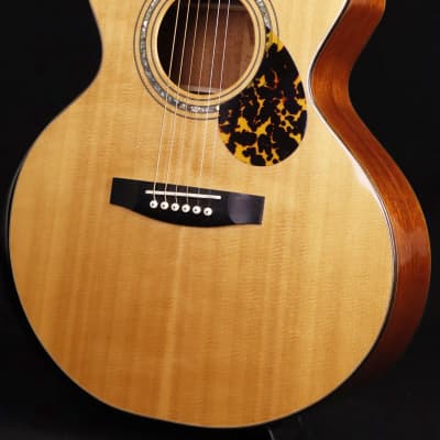 Rosso』高級感溢れるギターが入荷しました！｜島村楽器 イオン
