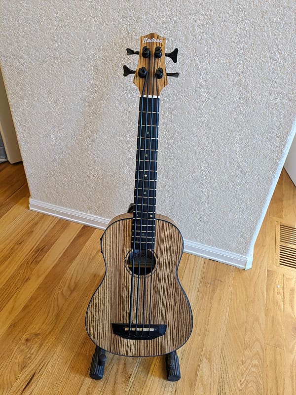Hadean Uke Bass UKB22 2020's Natural Zebrawood Reverb