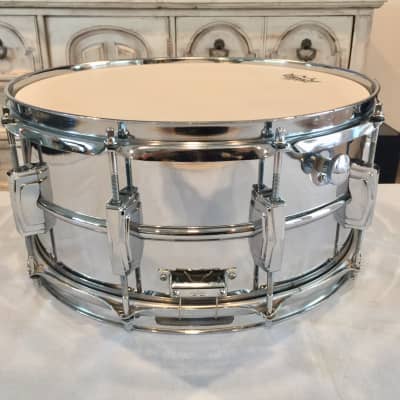 Vintage 1960s Ludwig 14x6.5 Supraphonic LM402 Seamless Aluminum