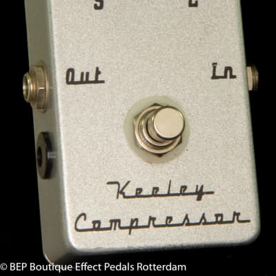 Keeley Compressor 2 Knob s/n 5224 USA signed by Robert Keeley, as used by Matt Bellamy MUSE image 3