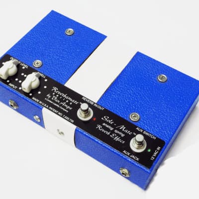 2010s VanAmps USA Sole-Mate Reverbamate Series Analog Reverb Limited Blue And White + AC Adaptor image 1