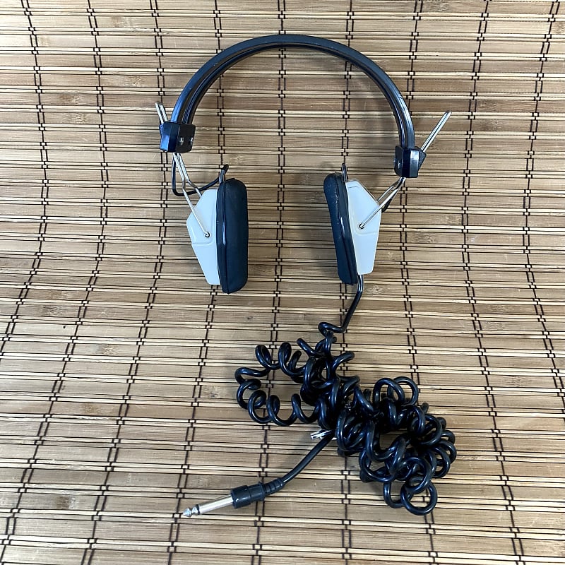 General Educator Headphones • Mono • 600 ohm • 70s image 1