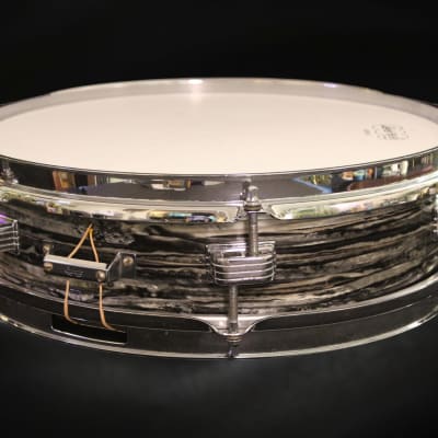 Ludwig No. 905 Jazz Combo 3x13" 6-Lug Piccolo Snare Drum with Keystone Badge SN#126941 (1965) - Oyster Black pearl image 5