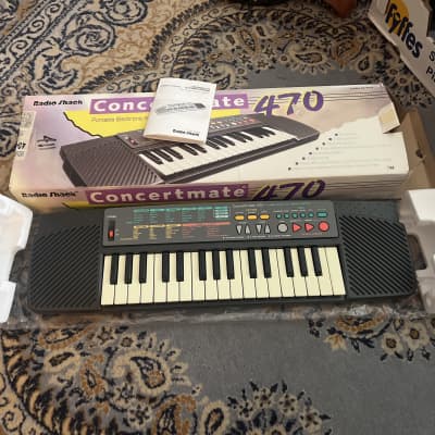 Radio Shack Concertmate 470 80’s Portable Keyboard rebranded Casio SA-35