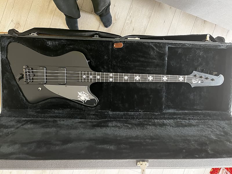 2001 Gibson Blackbird Nikki Sixx Signature Bass 1991 Black