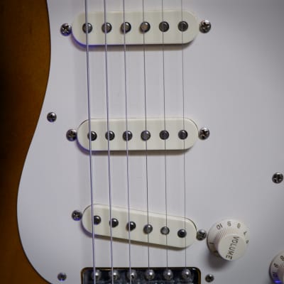 Fender American Vintage '57 Stratocaster 2006 - 2-Color Sunburst w/ Hard Case image 11