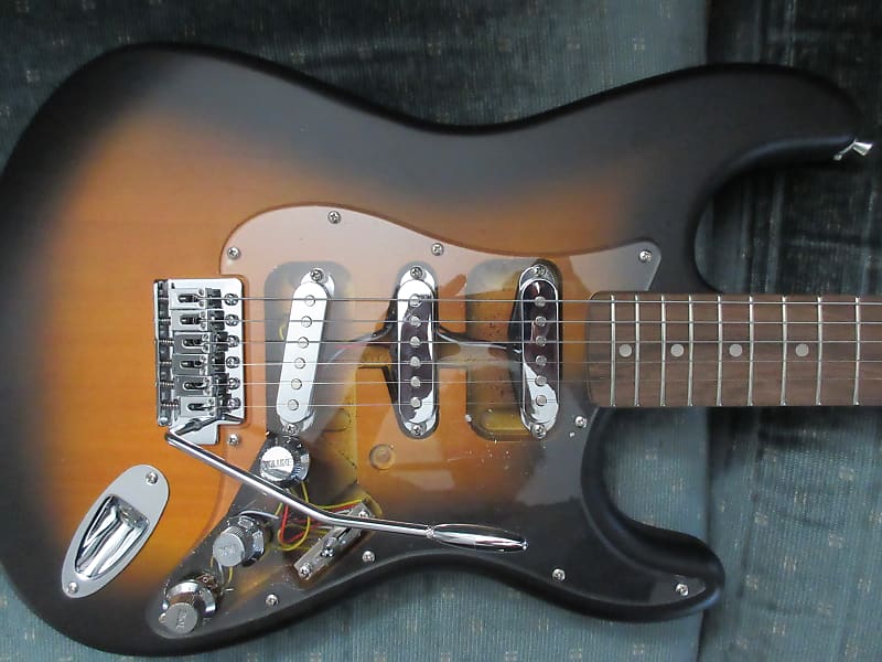 Clear stratocaster hotsell