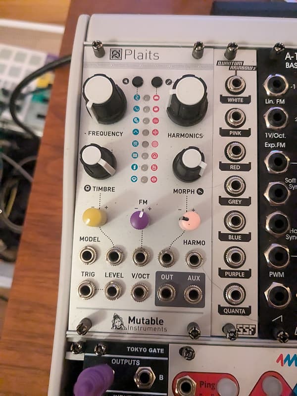 Mutable Instruments Plaits