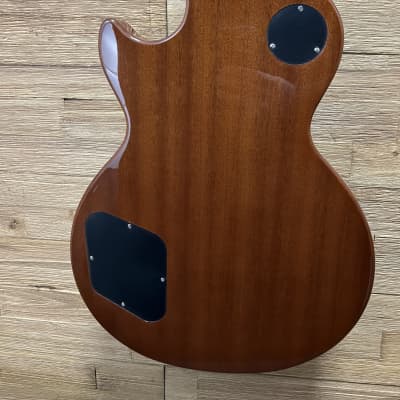 Epiphone Les Paul Classic Electric guitar 2023 - Honey Burst.  8lbs 12oz. New! image 13