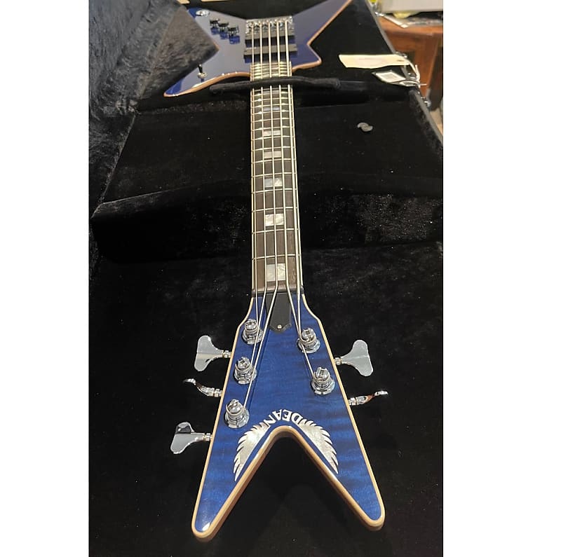ML METALMAN - CLASSIC BLACK | Dean Guitars