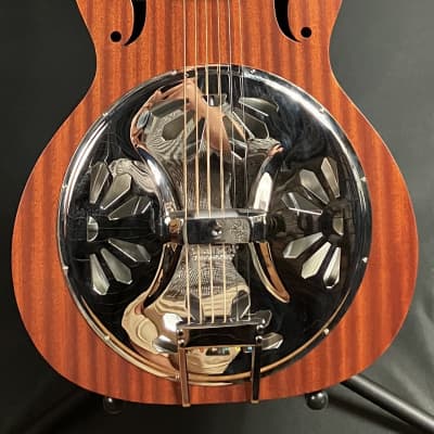 Gretsch G9200 Boxcar Round Neck Resonator Guitar Satin Mahogany Finish
