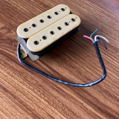 Vintage early 80's DiMarzio HS2 DP116 3 pickup set w paper labels 