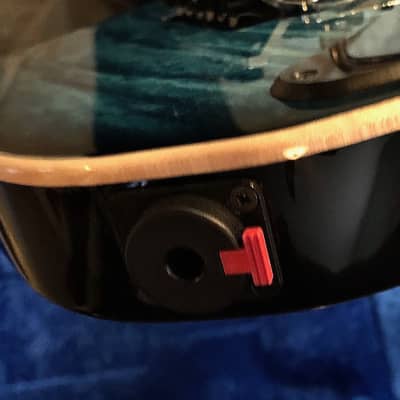 Vigier Excalibur Custom NAMM 2020 Deep Blue Flame Top Electric Guitar & Hiscox Hardshell Case imagen 9