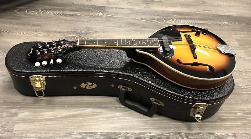 Fender FM52E Acoustic-Electric Mandolin