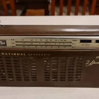 VINTAGE NATIONAL PANASONIC RADIO TRANSITOR/MADE IN JAPAN/1963 image 2