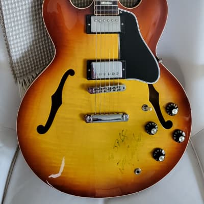 Gibson Larry Carlton Signature ES-335 2014 - Carlton Burst, Signed by Larry Carlton for sale