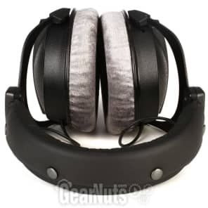 Beyerdynamic DT 770 Pro 80 ohm Closed-back Studio Mixing Headphones image 8