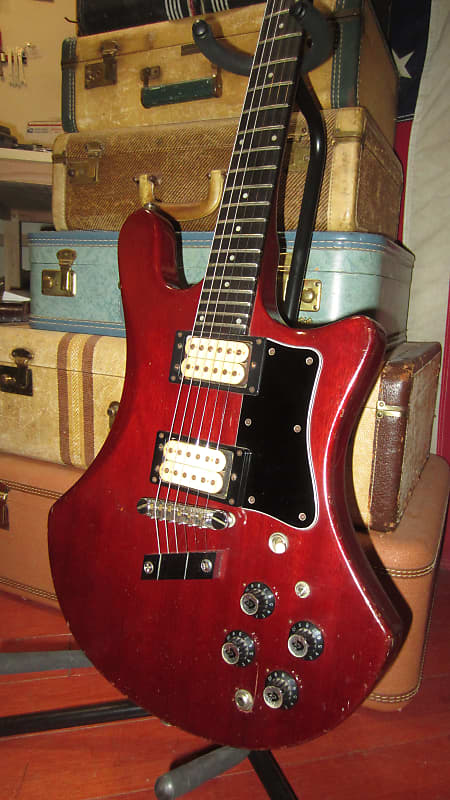 GUILD S-300D ヴィンテージ ジャンク Guild S300 Electric Guitar >> Vintage Guitar and Bass