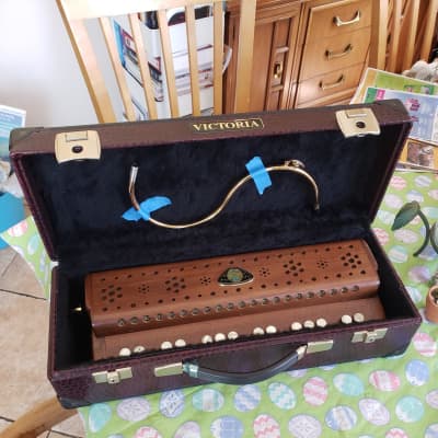 Victoria melodica top