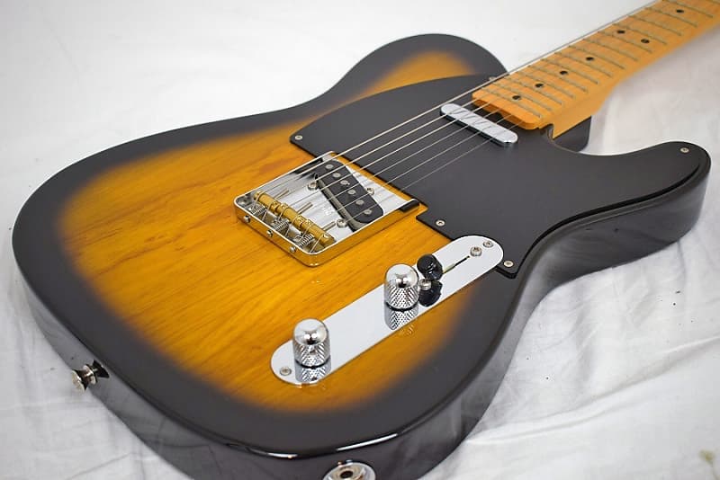 Fender Made in Japan Hybrid 50's Telecaster 2 Color Sunburst - Shipping  Included*