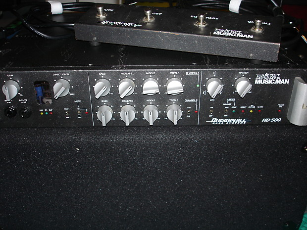 Ernie Ball MusicMan HD-500 Audiophile bass amp w/case