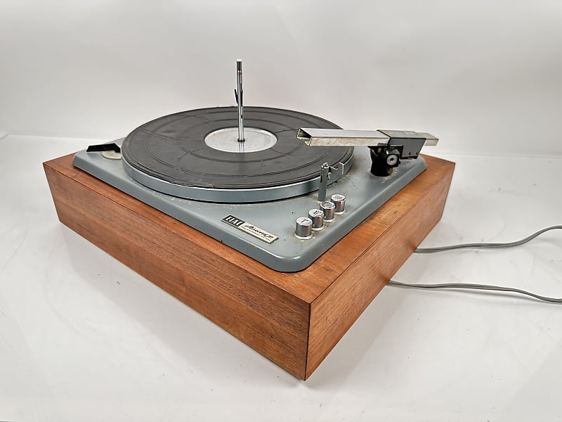 Vintage Elac Miracord 10 Turntable