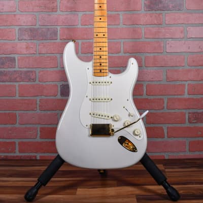 Fender American Vintage Limited Edition 1957 Stratocaster  White Blonde 2006 w/OHSC image 4
