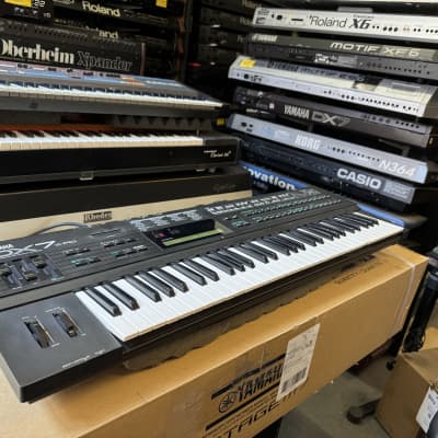 Yamaha DX7IIFD 16-Voice Synthesizer /Keyboard with Floppy Drive ,Clean //ARMENS// image 3