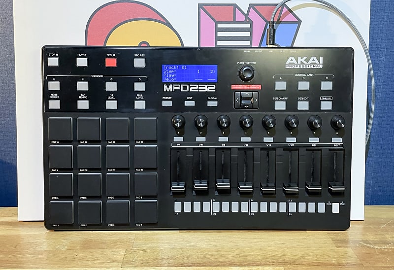 Akai MPD232 | Reverb