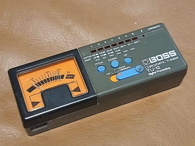Boss TU-12 Chromatic Tuner