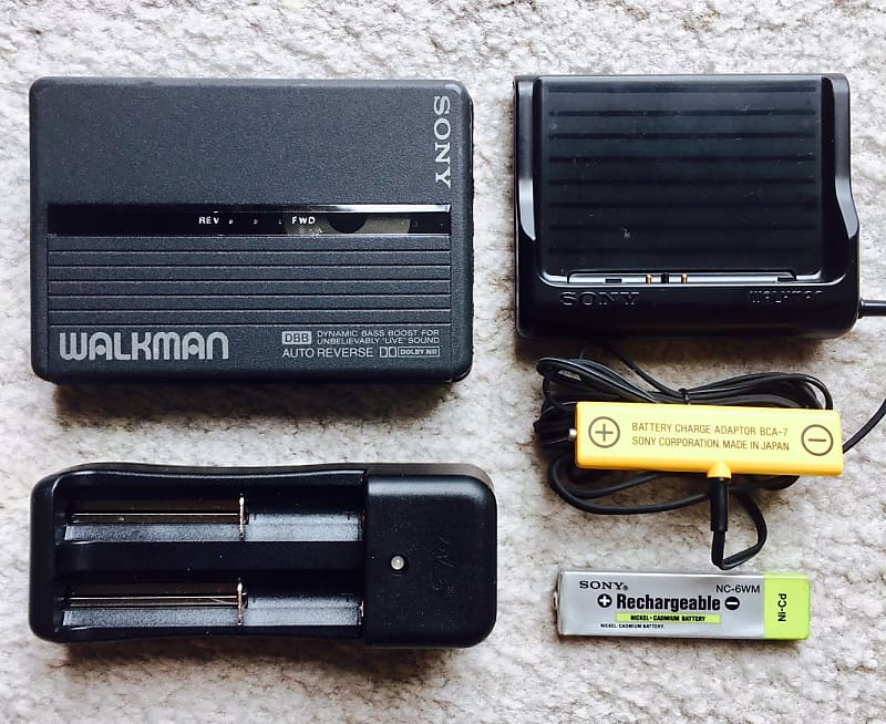 Sony WM-503 Walkman Cassette Player, Super Cool Black !! Working