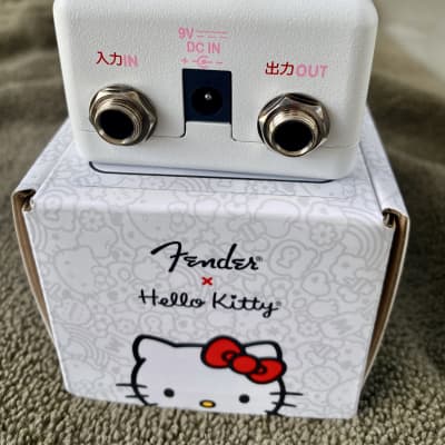 レアな限定カラー　Fender x Hello Kitty Fuzz White Fender x Hello Kitty Fuzz Pedal - White | Reverb