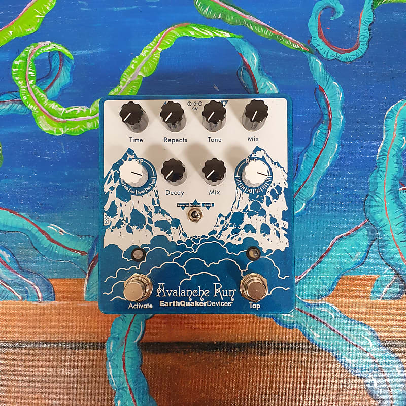 EarthQuaker Devices Avalanche Run v2