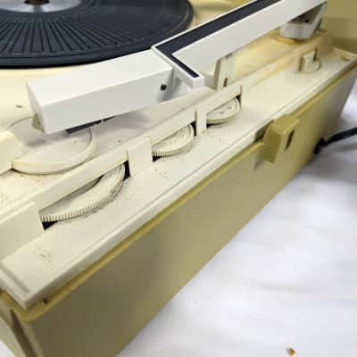 RCA VPN34N 1960's Yellow Portable Record Player w/ Original Speakers - For Parts or Repair image 14