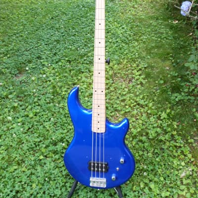 Fernandes 4 string bass HB pickup  blue image 1