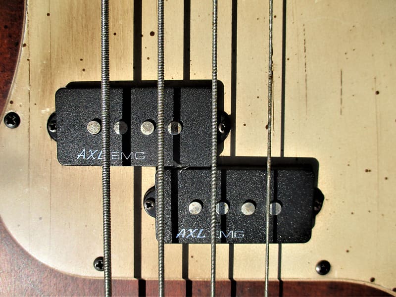 AXL Bass Guitar, 34