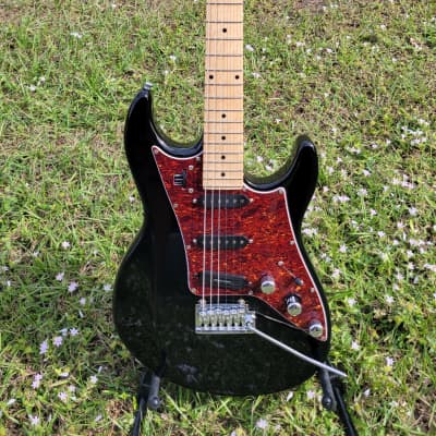 Line 6 JTV-69 S James Tyler Variax Modeling Electric Guitar 2010s - Black for sale