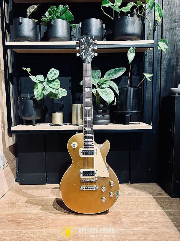 1972 Gibson Les Paul Deluxe - Gold Top image 1