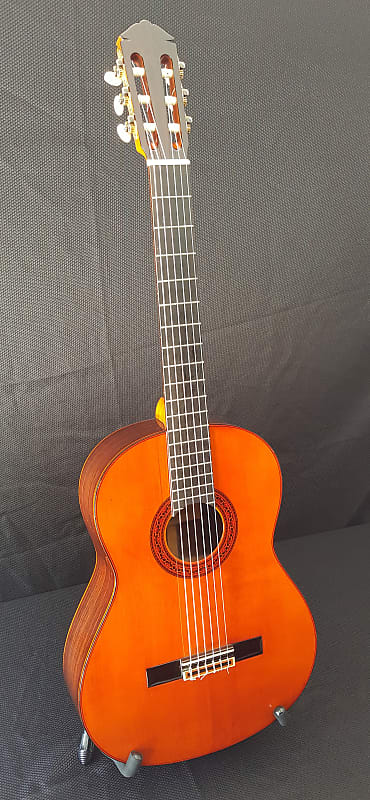 1969 Yamaha GC-3 Grand Concert Classical Guitar