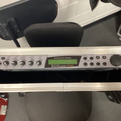 E-MU Systems Virtuoso 2000 Rackmount 128-Voice Virtual Orchestra 2000 - Silver