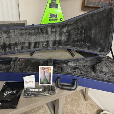 Gibson Dave Mustaine Signature "Rust in Peace" Flying V EXP 2022 - Present - Alien Tech Green image 17