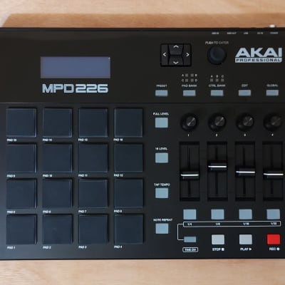 Akai MPD226 image 4
