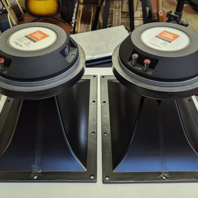 JBL 2440 Drivers, 2309 Horns & 2310 Lens 1973 Grey & Black JBL 2440 Drivers, 2309 Horns & 2310 Lens 1973 Grey & Black