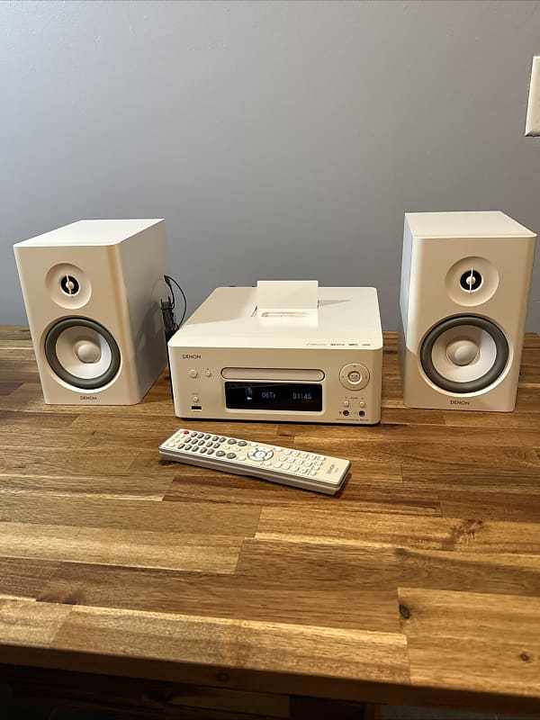 Denon  RCD N7 AM FM cd player with SC-N7 speakers  			
